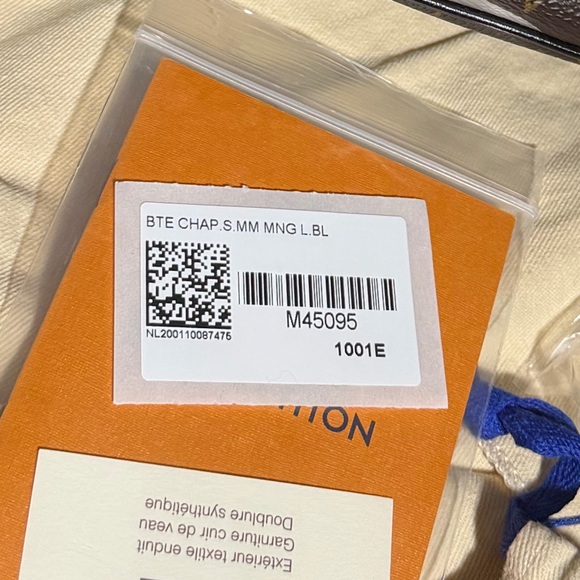 NWT LVXLOL Boîte Chapeau Souple MM bag. - Picture 8 of 10